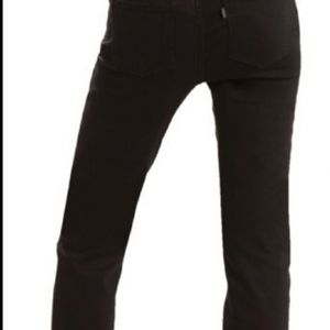 Levis Classic Straight Leg